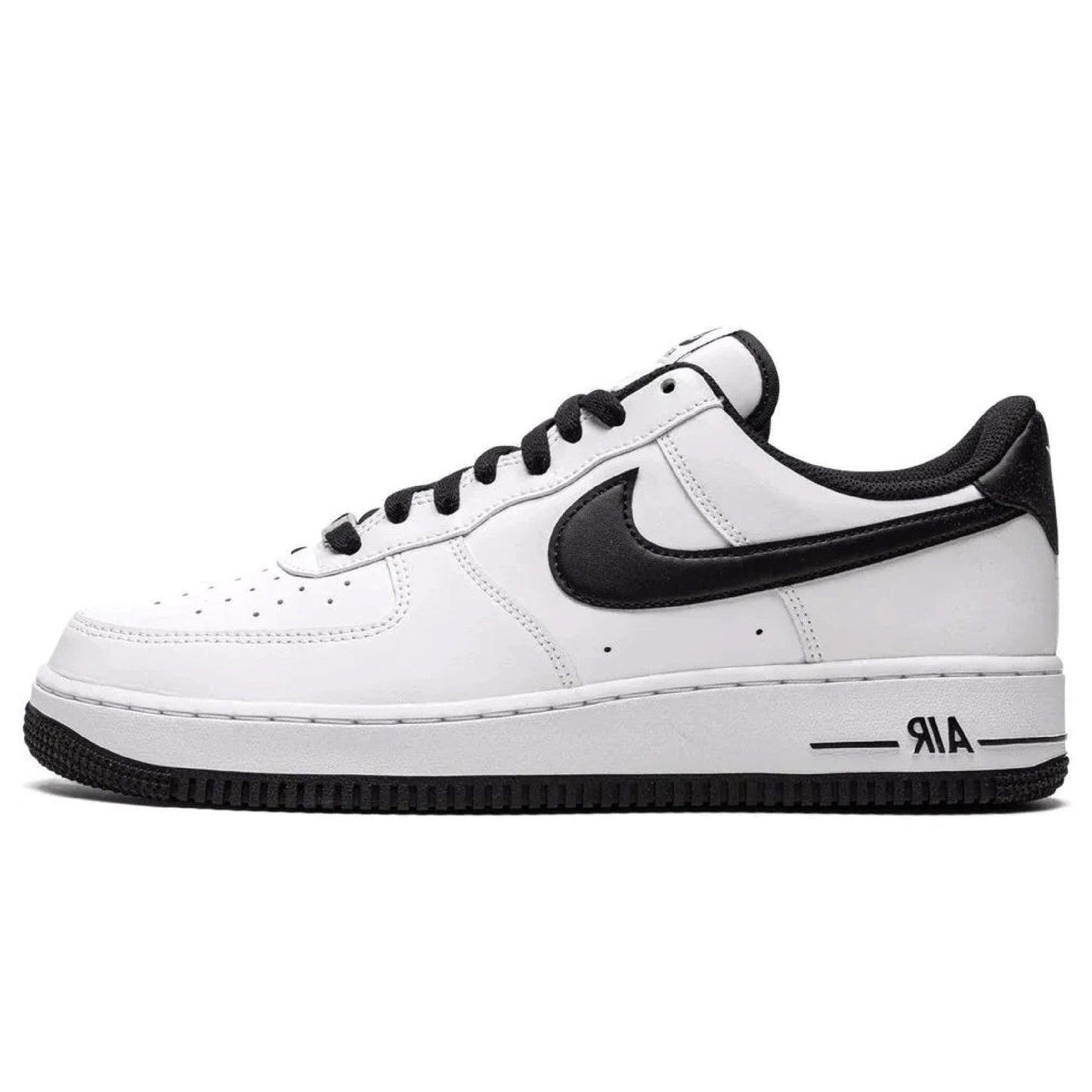 Air Force 1 ’07 “White/Black”